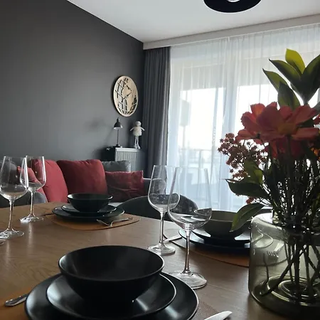215 - Modern Tower Apartment *